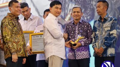 Wakil Gubernur Banten Serahkan Penghargaan Radar Banten Awards 2026 di Graha Pena Serang