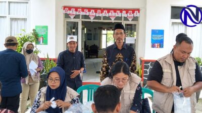 Suasana pemeriksaan urine oleh BNN Banten terhadap aparatur Desa Cigandeng
