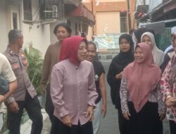 Ketua TP PKK Banten Tinawati Andra Soni Kunjungi Kerumah Duka  Keluarga M. Arif Alfarizy Korban Tenggelam di Cisadane