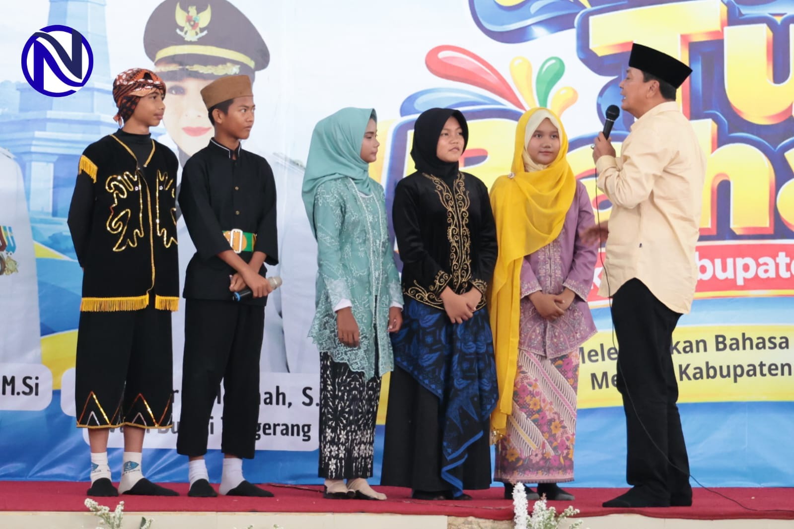 Bupati Maesyal dialog siswa adat Festival Tunas Bahasa Ibu 2026 Tangerang