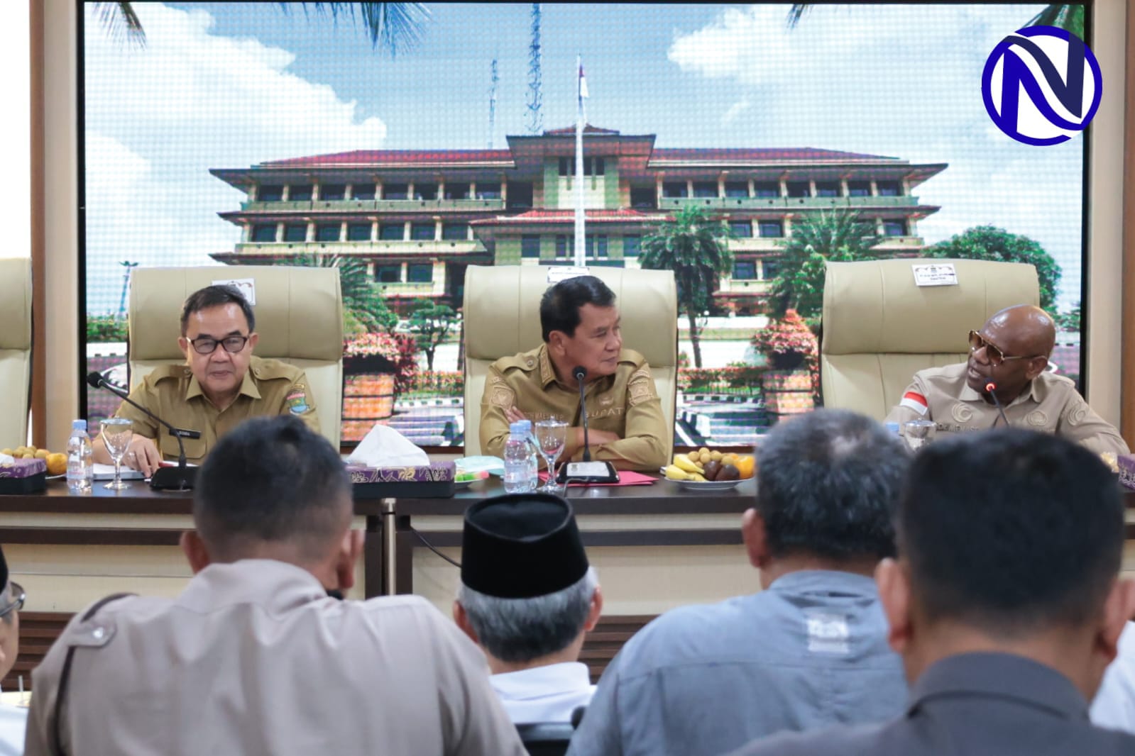 Rapat Bupati Tangerang Moch Maesyal Rasyid dengan Kakanwil HAM Banten Dr Menase Kadepa bahas kerukunan