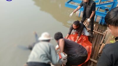 Geger! Mayat Perempuan Mengambang di Danau Jalan Baru Cikokol Tangerang, Polisi Turun ke Lokasi