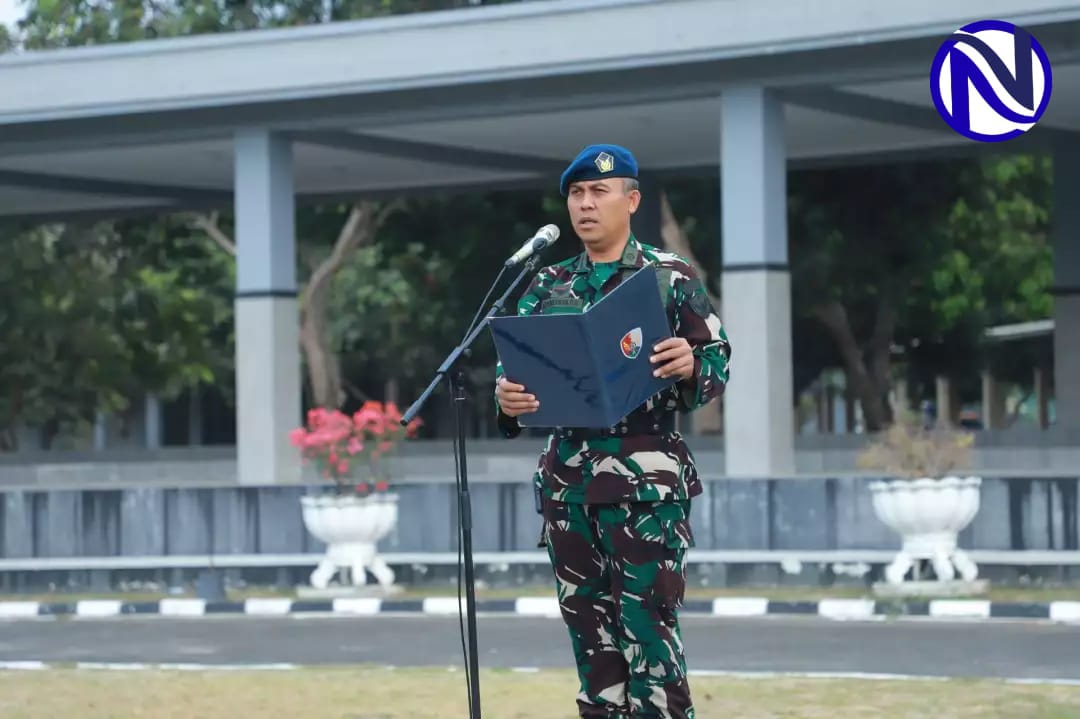 Kolonel Lek Kurniawan P Yudhono Kadister Lanud Adisutjipto jadi inspektur upacara bendera mingguan