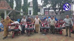 Lawan Kekeringan 667 Hektare, Pemkab Tangerang Gelontor Traktor dan Pompa Air untuk Petani