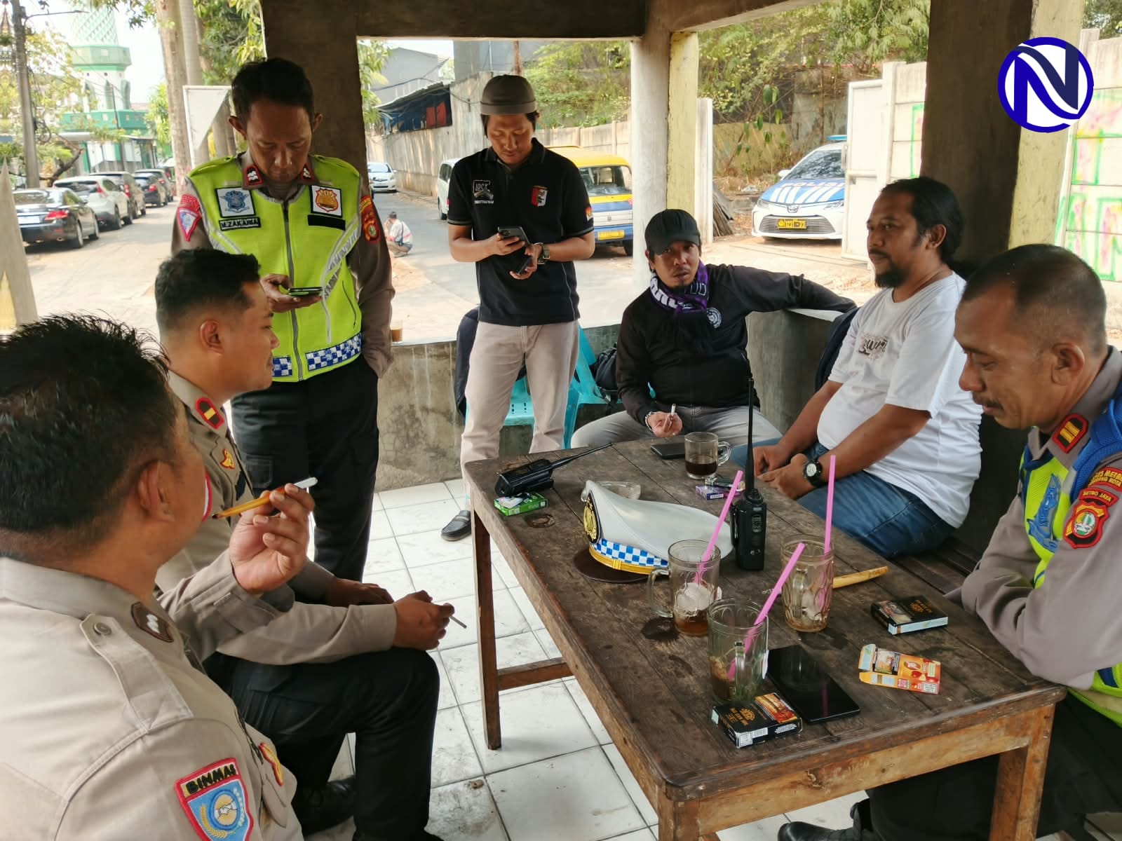 Polsek Tangerang ngopi bareng korlap North Legion di pos Komp Pengayoman Sukasari